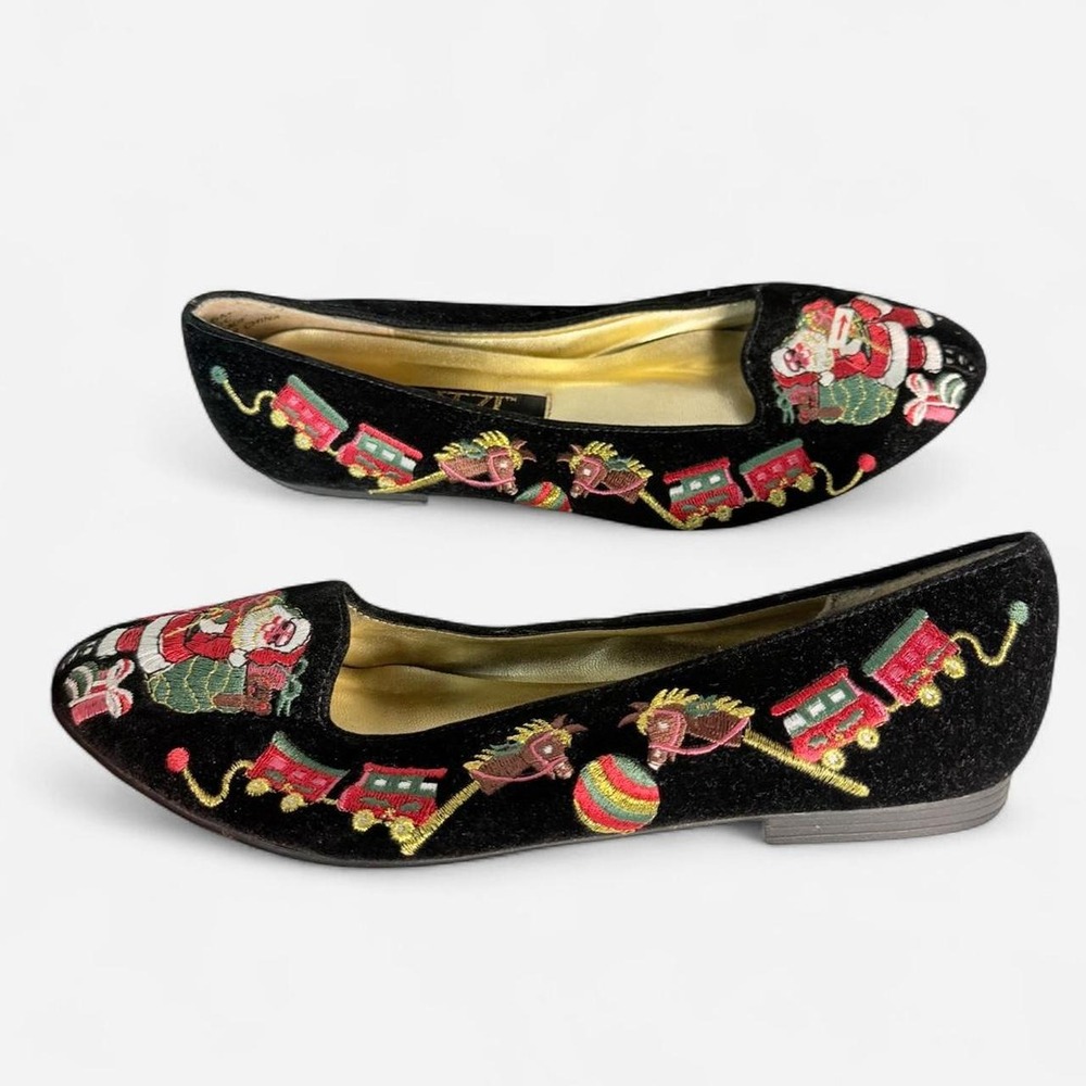 Prizzi Women's 6M Black Velvet Embroidered Santa Christmas Flats
